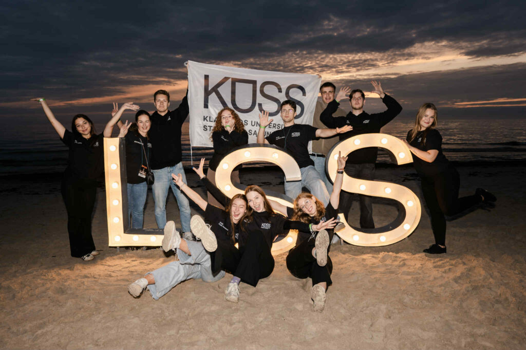 What did KUSS look like in the summer of 2025?